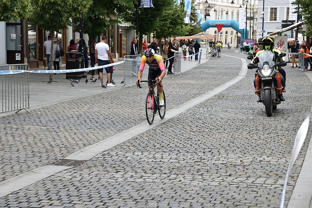 头球能力以 头球能力以